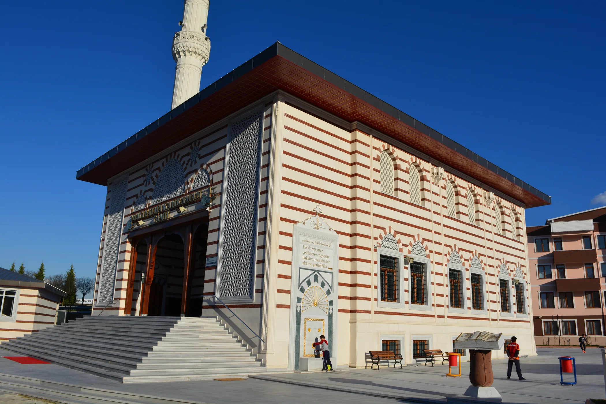 Cami Mermer Temizliği ve Bakımı Nasıl Yapılır?