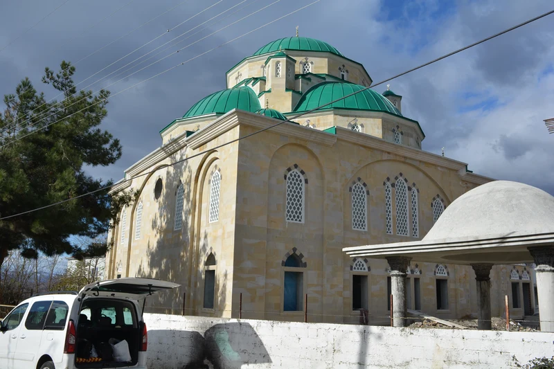 Cami Restorasyonunda Taş Dikiş ve Kurşun Akıtma