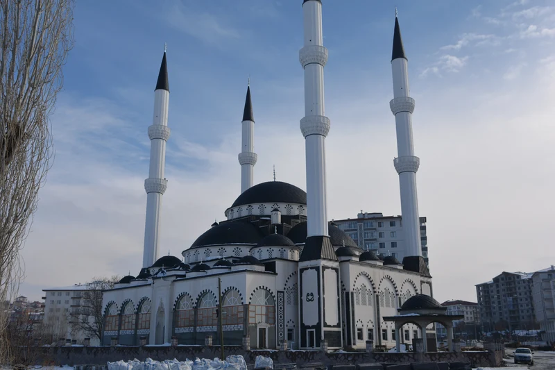 Cami doğal taş dış cephe uygulaması #110