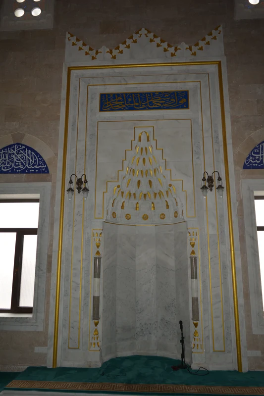 Cami mermer mihrap uygulaması #183