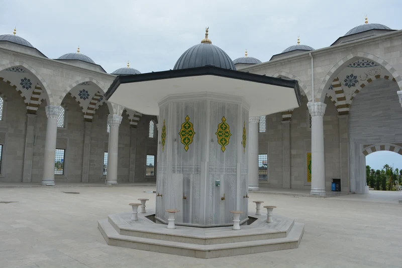 Hanife Hatun Camii mermer şadırvan uygulaması #227