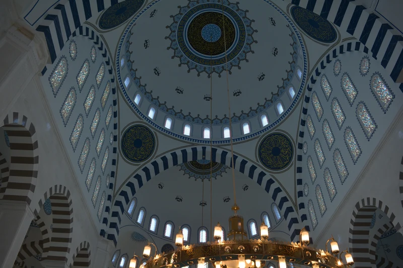 Hanife Hatun Camii mukarnas ve taş oyma detayı #231