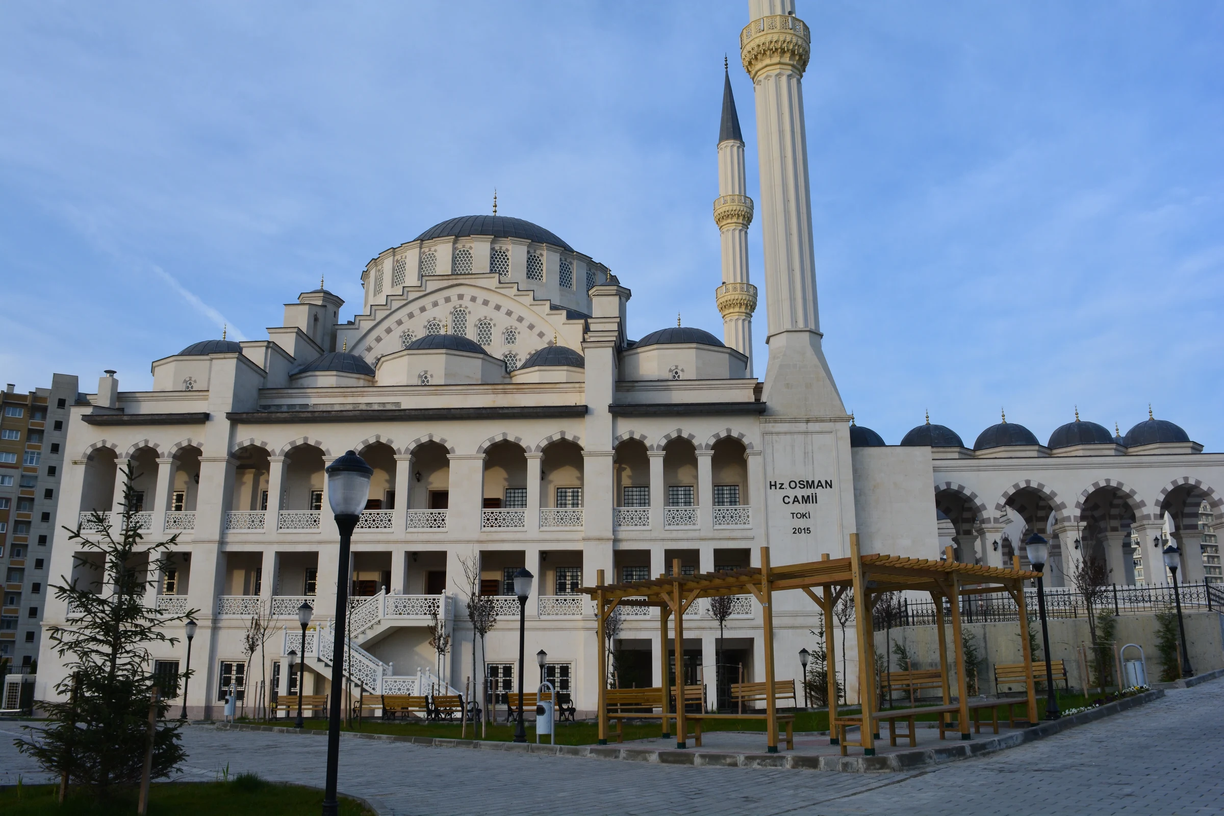 Hz. Osman Camii Külliyesi Mermer Kaplama ve Doğal Taş İmalatı